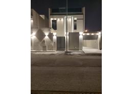 فيلا - 4 غرف نوم - 6 حمامات for للبيع in حي المونسية - شرق الرياض - الرياض