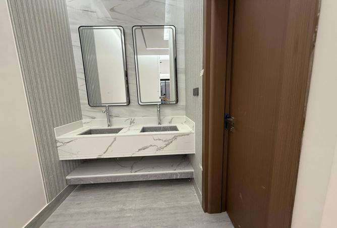 257875 - Property Image 2