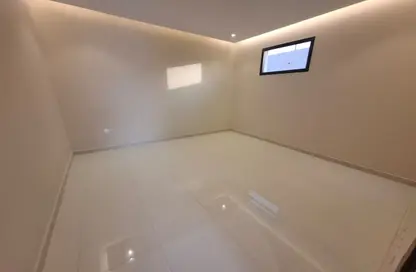 Full Floor - 5 Bedrooms - 3 Bathrooms for sale in Al Khalij - Riyadh - Ar Riyadh
