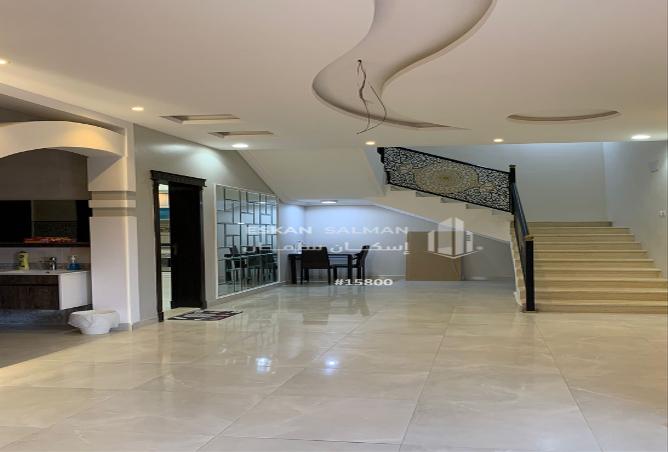 255401 - Property Image 3