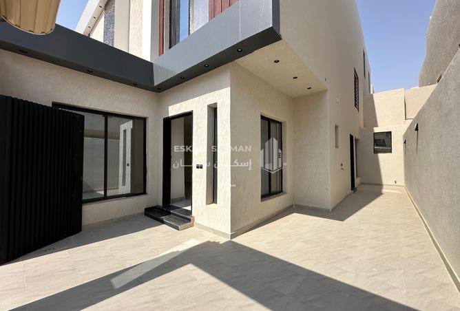 254756 - Property Image 2