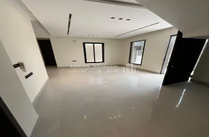 Apartment - 7 Bedrooms - 5 Bathrooms for sale in Al Janadriyah - Riyadh - Ar Riyadh