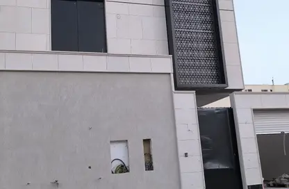 شقة - 4 غرف نوم - 3 حمامات للبيع في إشبيلية - الرياض - الرياض