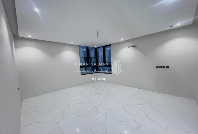 257084 - Property Image 2