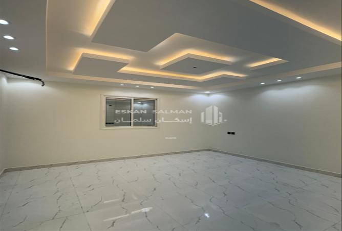 250800 - Property Image 3
