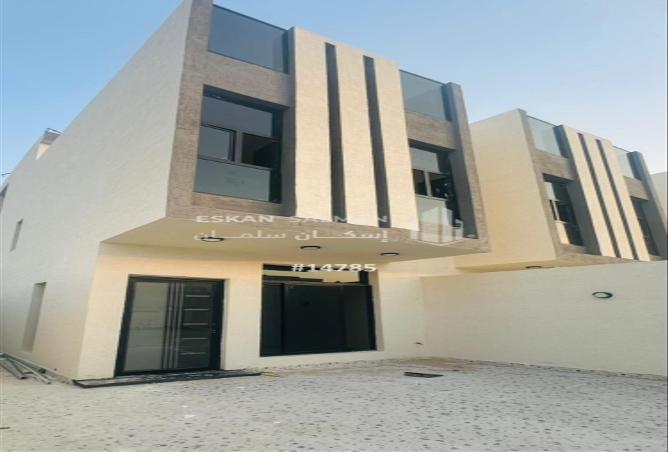 253803 - Property Image 2
