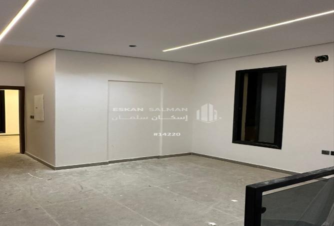 253303 - Property Image 2