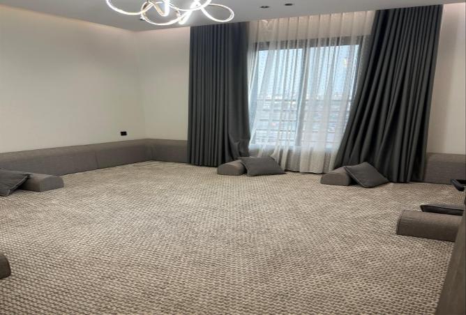 258720 - Property Image 2