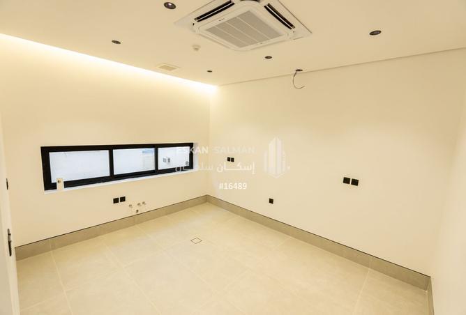 256633 - Property Image 2