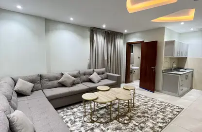 Apartment - 1 Bedroom - 3 Bathrooms for rent in Al Munisiyah - Riyadh - Ar Riyadh