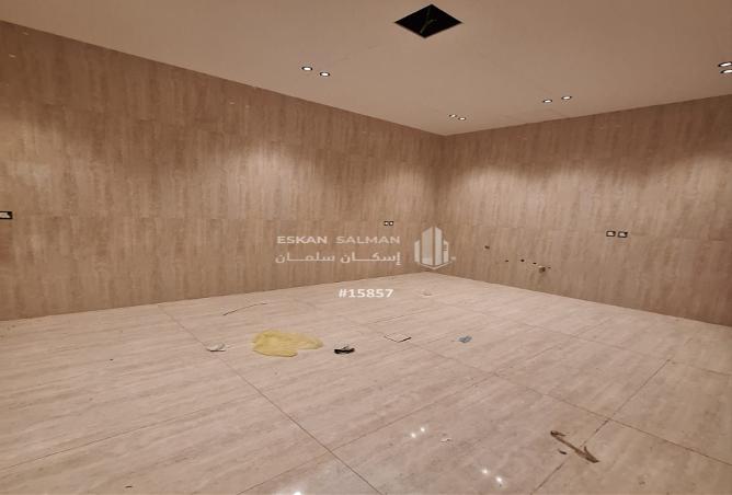 255587 - Property Image 3