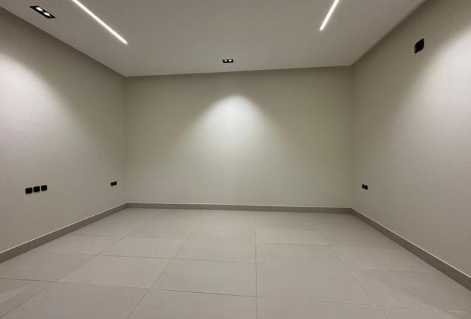 254941 - Property Image 3