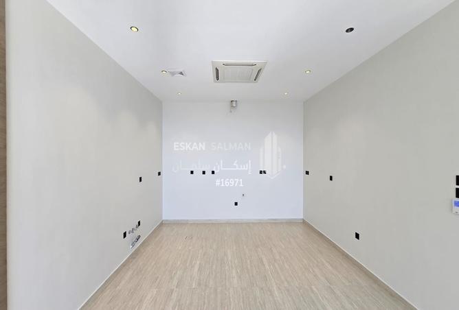 257080 - Property Image 3