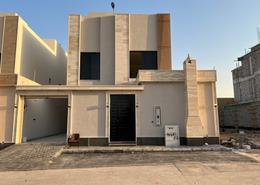 Villa - 5 bedrooms - 8 bathrooms for للبيع in Al Munsiyah - East Riyadh - Ar Riyadh
