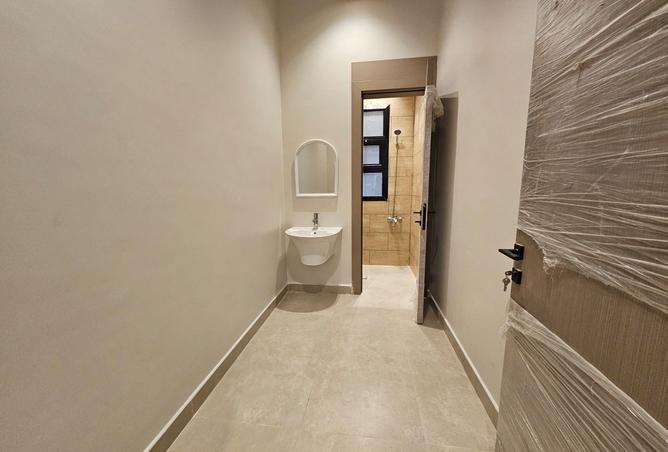 258028 - Property Image 3