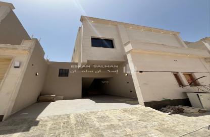 Apartment - 4 Bedrooms - 2 Bathrooms for sale in Al Nadwah - Riyadh - Ar Riyadh