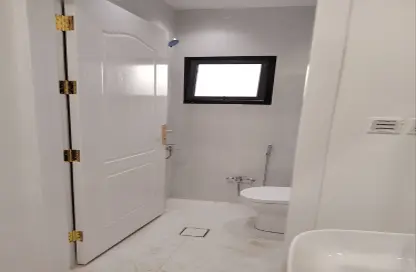 Full Floor - 4 Bedrooms - 4 Bathrooms for sale in Ar Rimal - Riyadh - Ar Riyadh