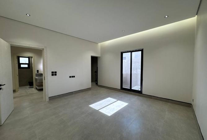 257502 - Property Image 2