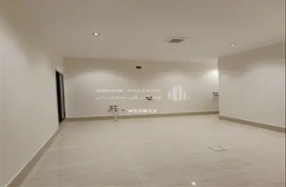 Full Floor - 6 Bedrooms - 3 Bathrooms for sale in Tuwaiq - Riyadh - Ar Riyadh