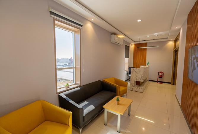 256001 - Property Image 2