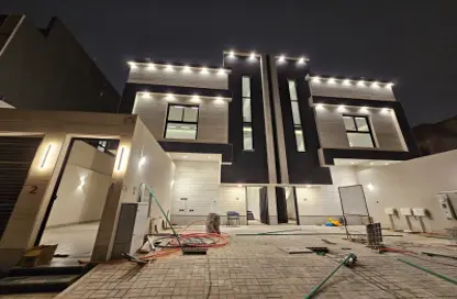 طابق كامل - 3 غرف نوم - 3 حمامات للبيع في المونسية - الرياض - الرياض