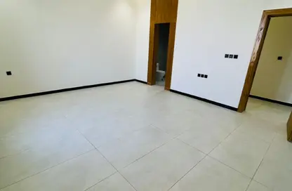 فيلا - 3 غرف نوم - 5 حمامات للبيع في الجنادرية - الرياض - الرياض