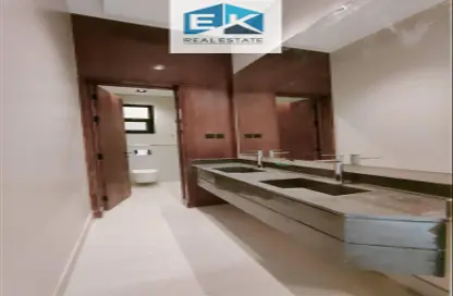 Full Floor - 3 Bedrooms - 3 Bathrooms for sale in Al Munisiyah - Riyadh - Ar Riyadh