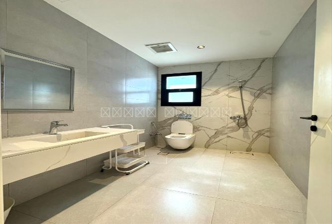 258703 - Property Image 3