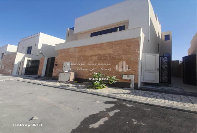 256561 - Property Image 2