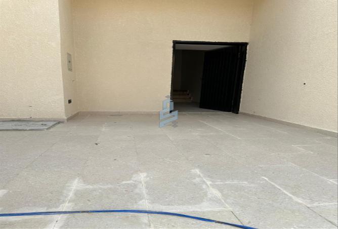 253243 - Property Image 2