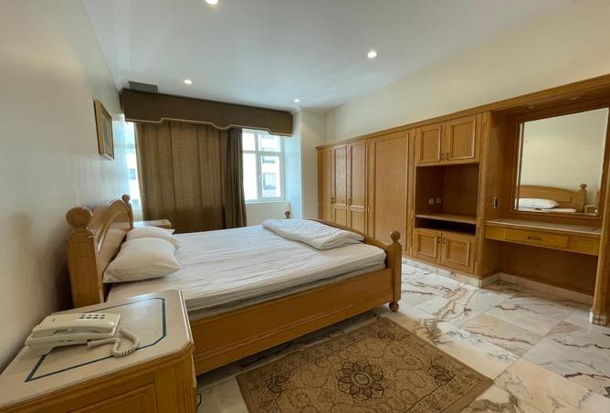 258141 - Property Image 2