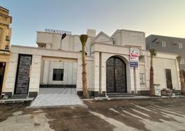 فيلا - 8 غرف نوم - 8 حمامات for للبيع in حي الرمال - شرق الرياض - الرياض