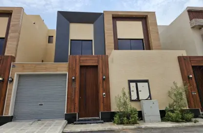 Full Floor - 5 Bedrooms - 4 Bathrooms for sale in Ar Rimal - Riyadh - Ar Riyadh
