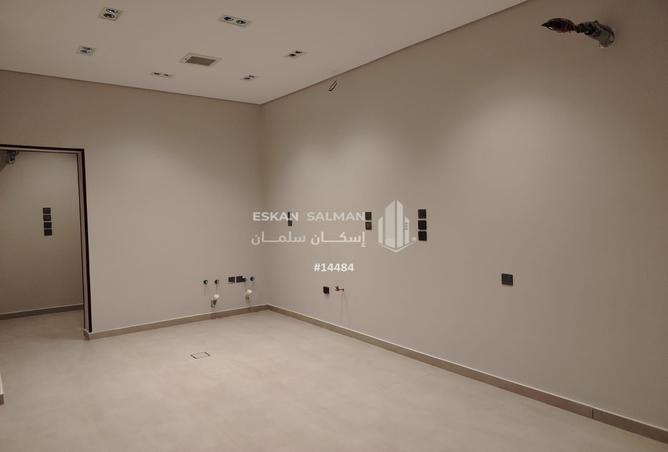 253454 - Property Image 3