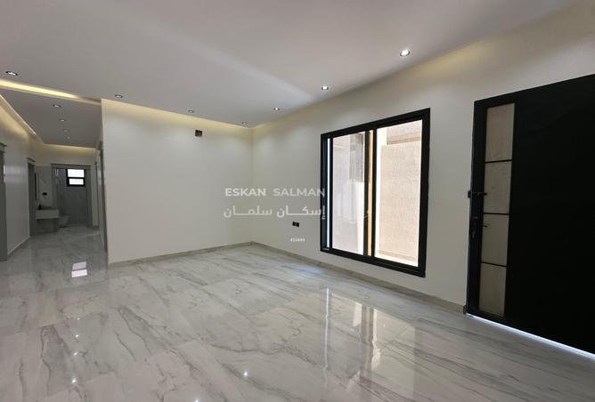 254756 - Property Image 3