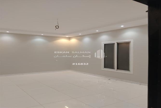 256823 - Property Image 2