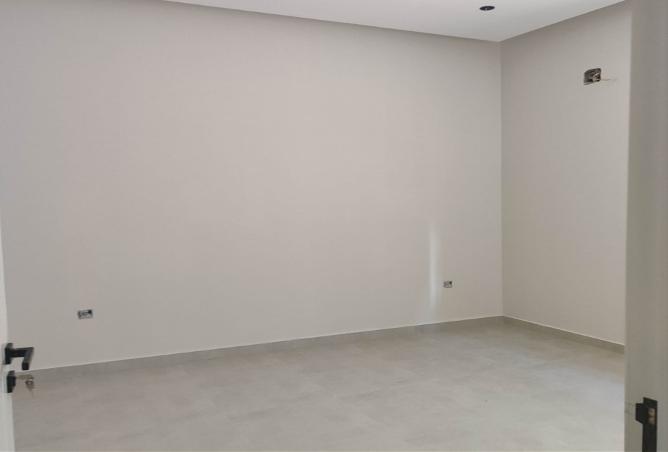 257804 - Property Image 2