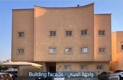 Apartment - 4 Bedrooms - 2 Bathrooms for rent in An Nuzhah - Riyadh - Ar Riyadh