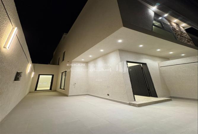 256209 - Property Image 3