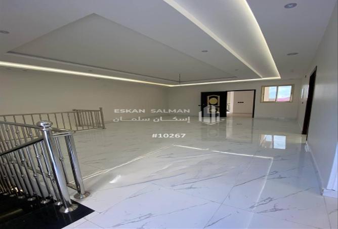 245400 - Property Image 2