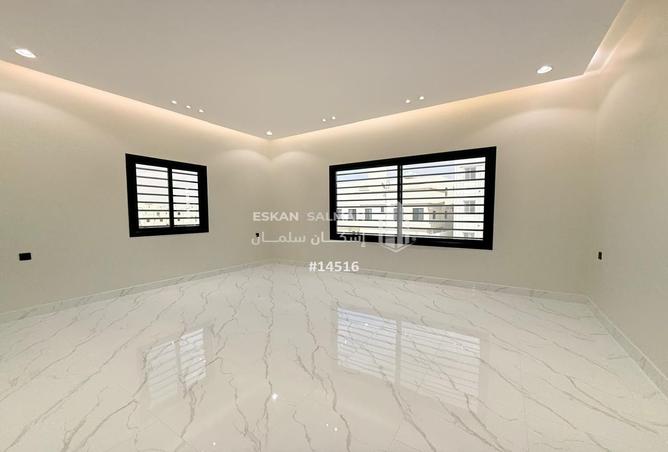 253525 - Property Image 3