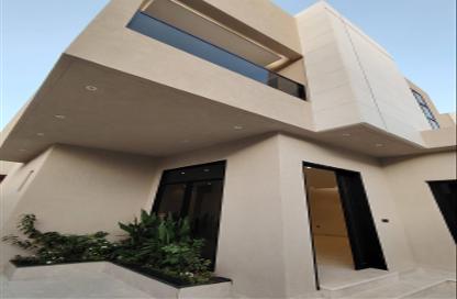 Villa - 6 Bedrooms - 6 Bathrooms for sale in Al Munisiyah - Riyadh - Ar Riyadh