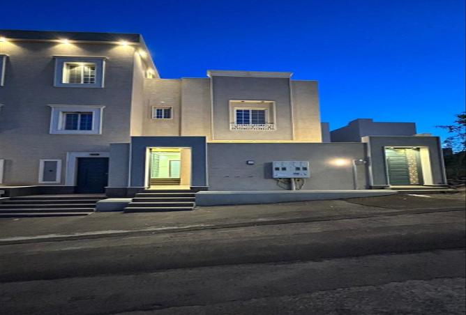 Apartment - 7 Bedrooms - 5 Bathrooms for sale in Al Ghadir - Abha - Asir