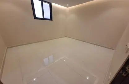 Full Floor - 4 Bedrooms - 3 Bathrooms for sale in Ar Rimal - Riyadh - Ar Riyadh