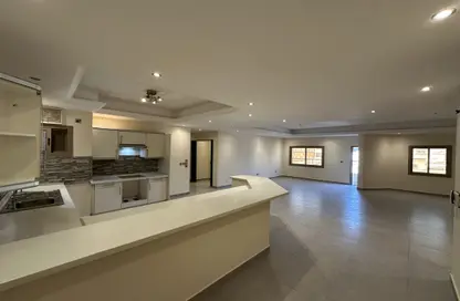 Whole Building - 2 Bedrooms - 4 Bathrooms for rent in As Salamah - Jeddah - Makkah Al Mukarramah