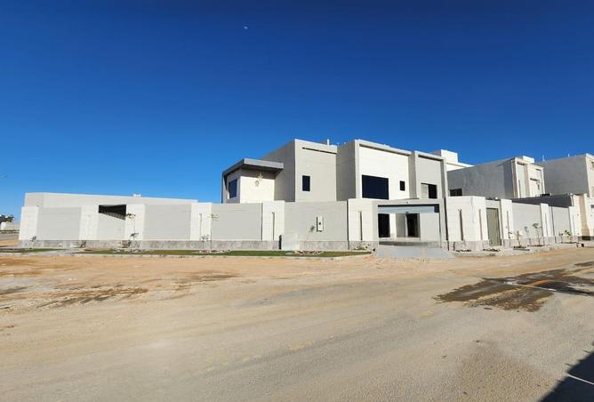 Villa for sale in الحزم - بريده - Al Qassim