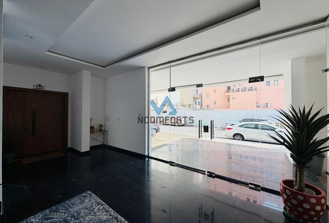 258406 - Property Image 2