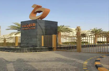 Villa - 4 Bedrooms - 5 Bathrooms for rent in Al Munisiyah - Riyadh - Ar Riyadh