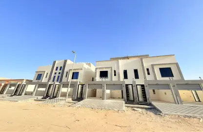 شقة - 6 غرف نوم - 3 حمامات للبيع في ضاحية الملك فهد - الدمام - الشرقية