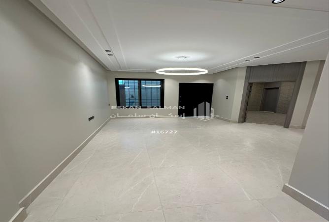 256876 - Property Image 2